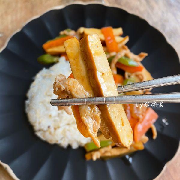 香干炒肉丝，做盖饭绝配的风味，只做给最爱的人-北京餐饮网