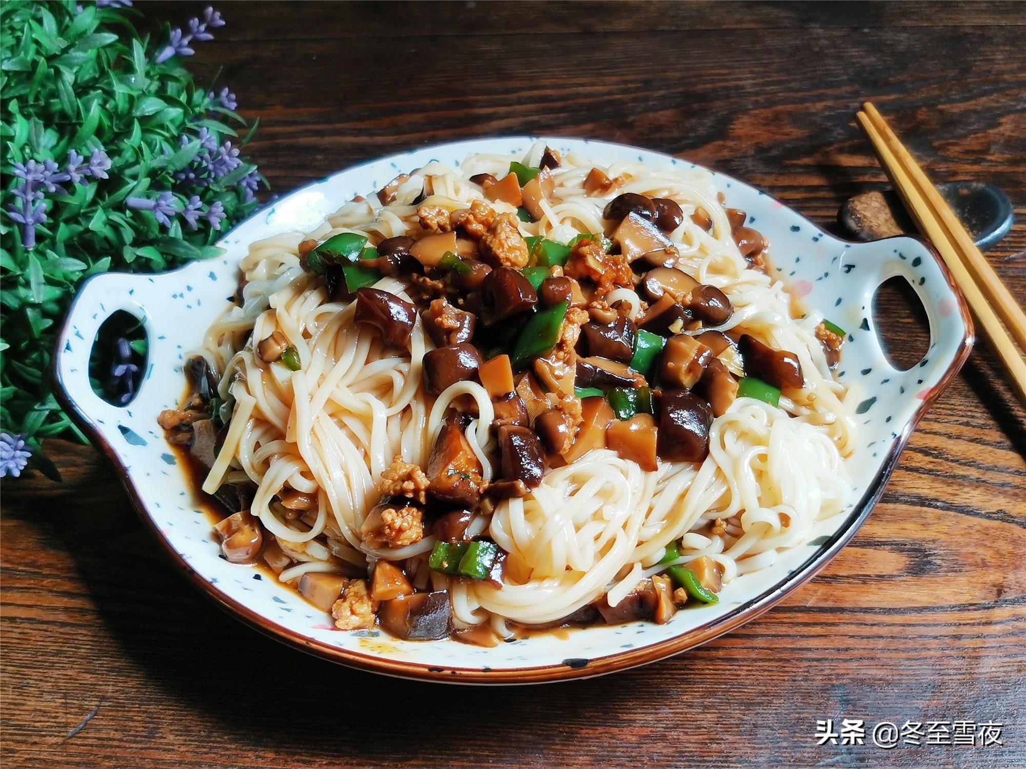 天热没食欲，教你香菇做打卤面，凉爽开胃，营养美味，吃完还想吃-北京餐饮网